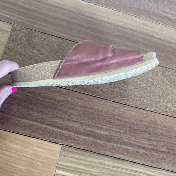 Think! Leather Metallic Slides with Adjustable Straps - Picture 6 of 7